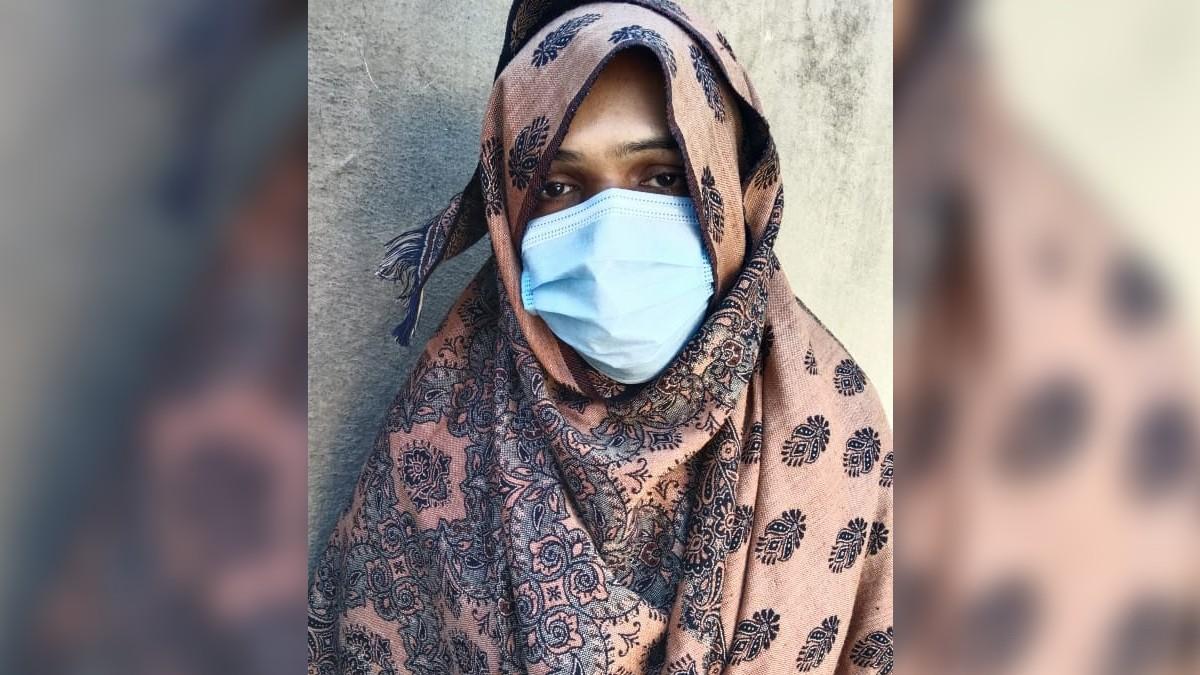 ड्रग्स के साथ पकड़ी गई युवती.