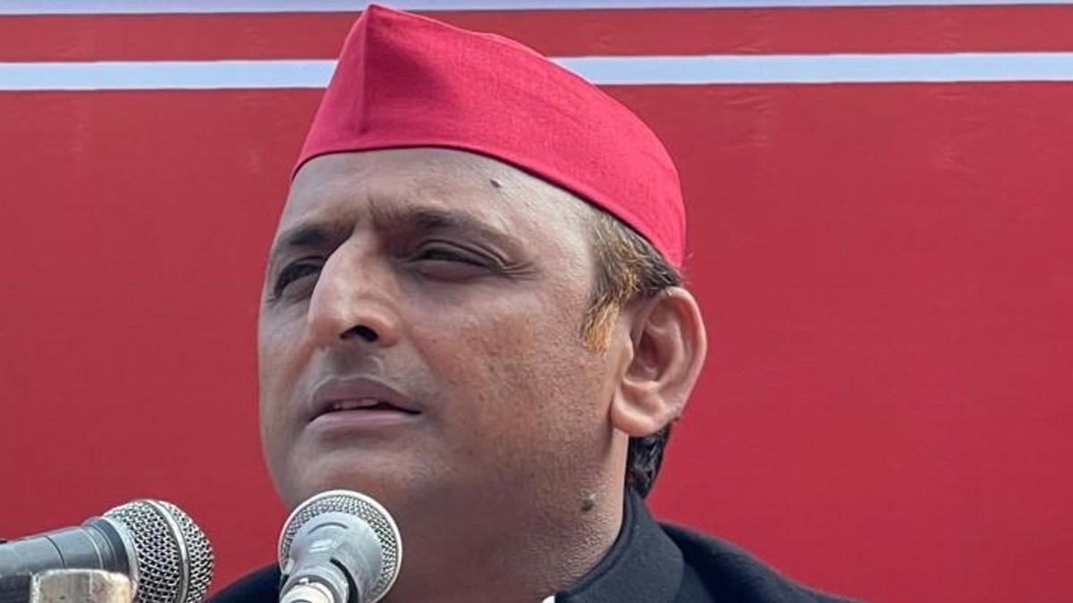 अखिलेश यादव ने कन्नौज में प्रेस कॉन्फ्रेंस कर भाजपा सरकार पर साधा निशाना 