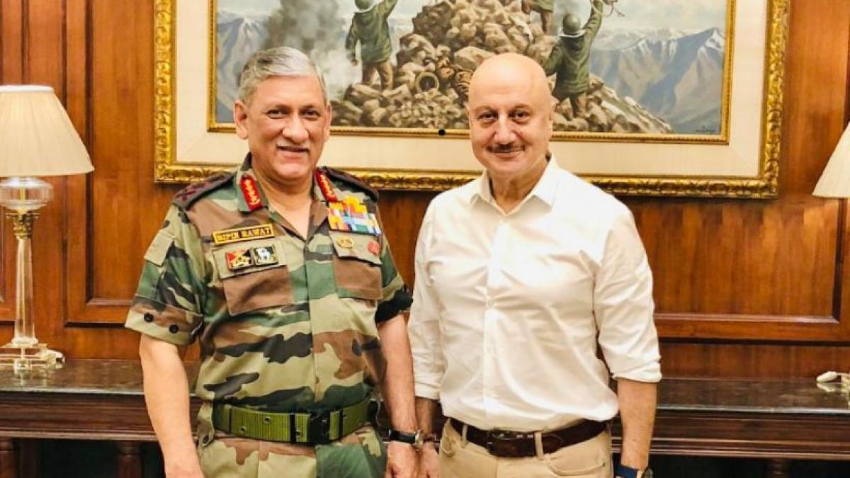 ब‍िप‍िन रावत के साथ अनुपम खेर