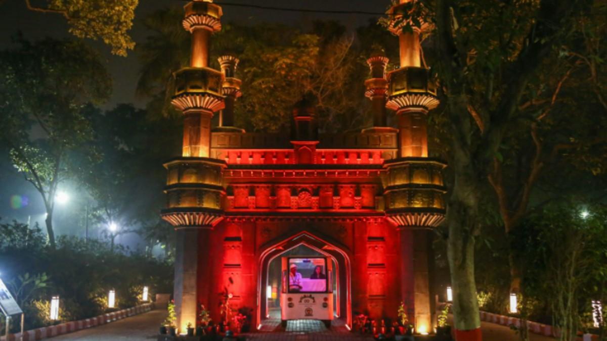 पार्क में बनाई गई कलाकृति.