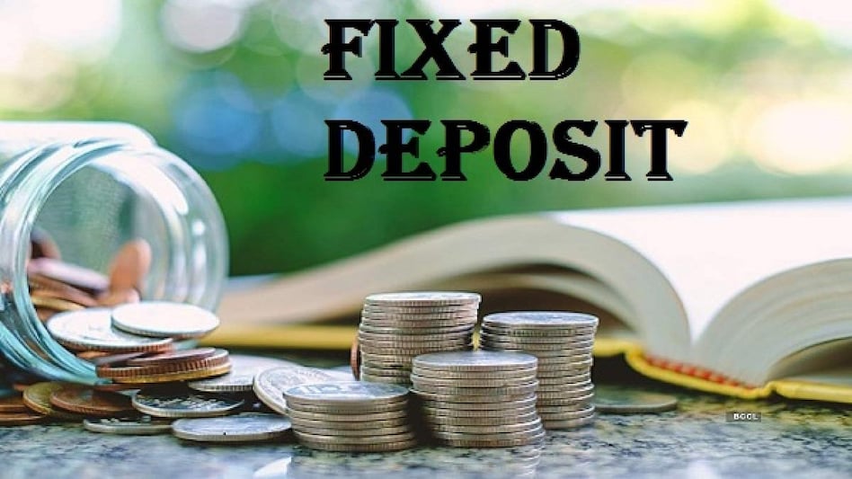 Fixed Deposit पर चाहते हैं ज्यादा ब्याज, जानें- कौन बैंक दे रहा है सबसे अधिक - fixed deposit interest rate sbi axis bank icici bank yes bank tuta - AajTak