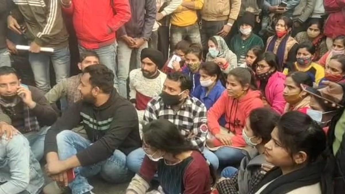 CTET Exam 2021: आज होने वाले दोनों पेपर स्थगित, जानिए क्या है पूरा मामला