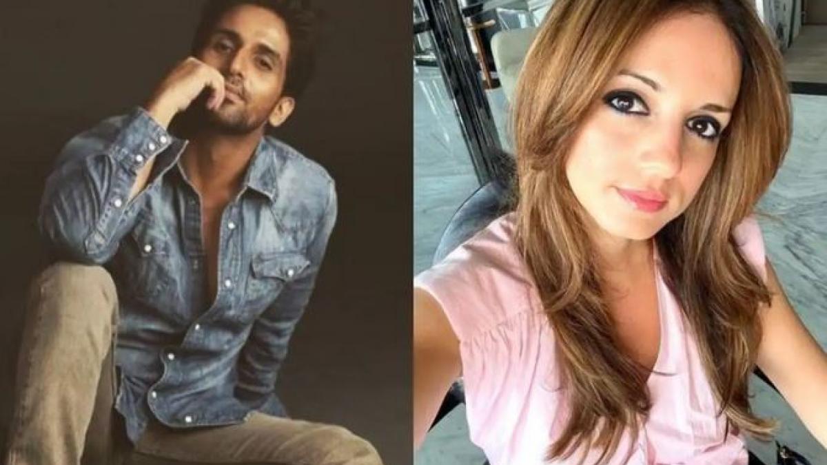 अरसलान गोनी, सुजैन खान