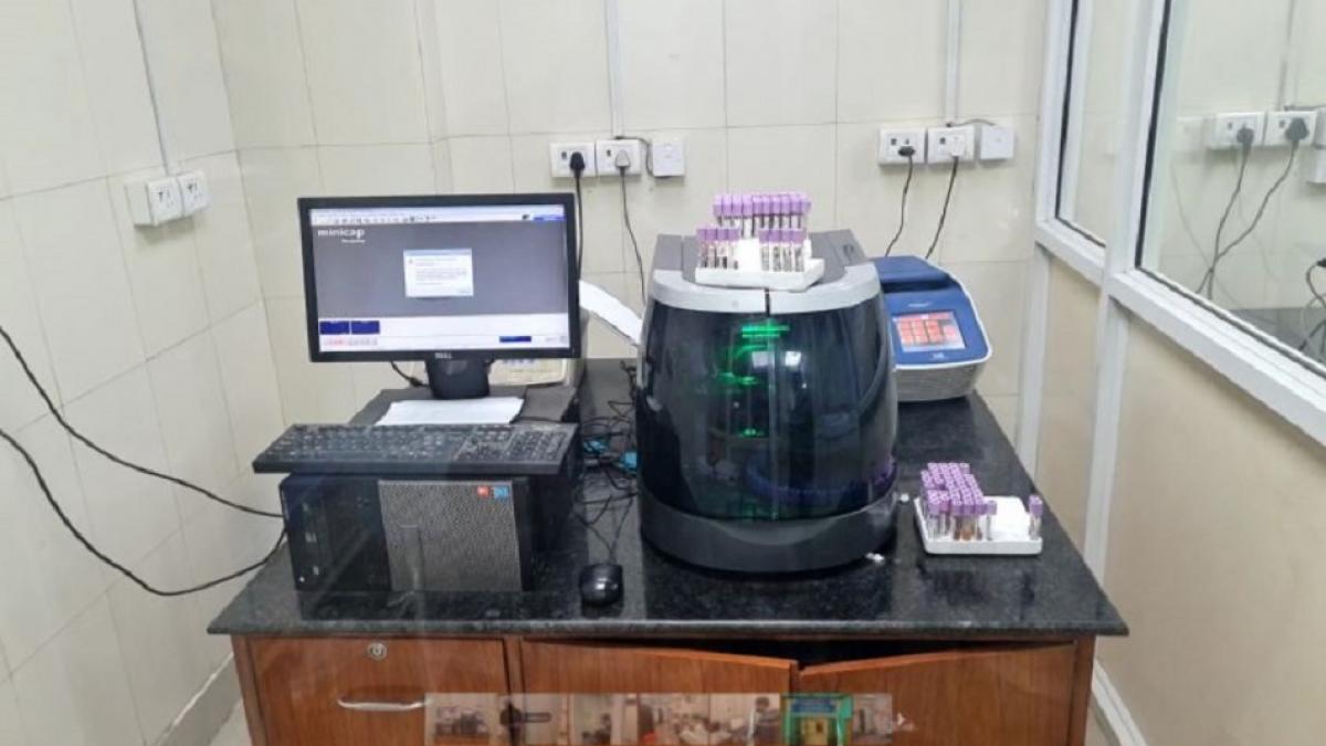 जीनोम सिक्वेंसिंग लैब 