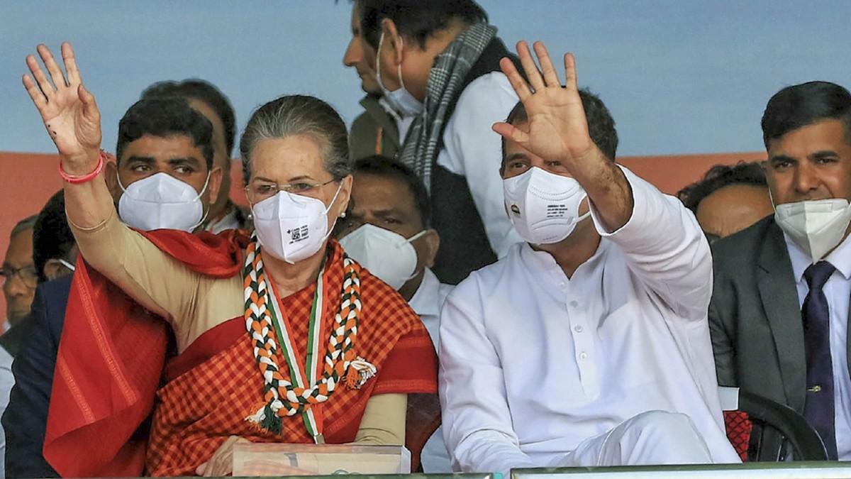 राहुल गांधी ने हाल ही में जयपुर रैली से हिंदुत्व के मुद्दे पर भाजपा पर निशाना साधा था (फोटो- पीटीआई)