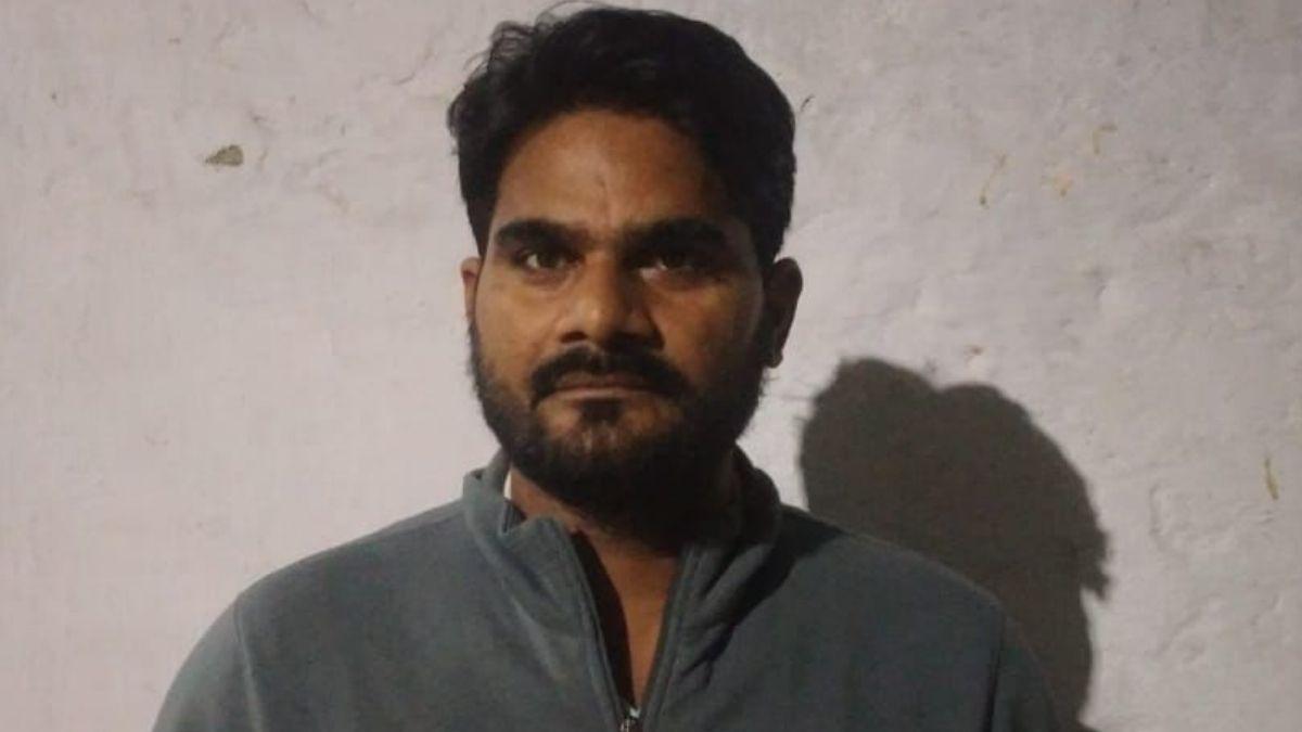 यूपीटीईटी पेपर लीक केस में गिरफ्तार डॉ. संतोष चौरसिया