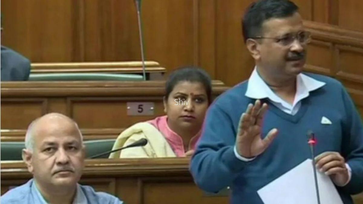 दिल्ली विधानसभा में गाय पर चर्चा, AAP विधायक बोले- 'चुल्लू भर गोमूत्र में डूब जाएं BJP नेता'