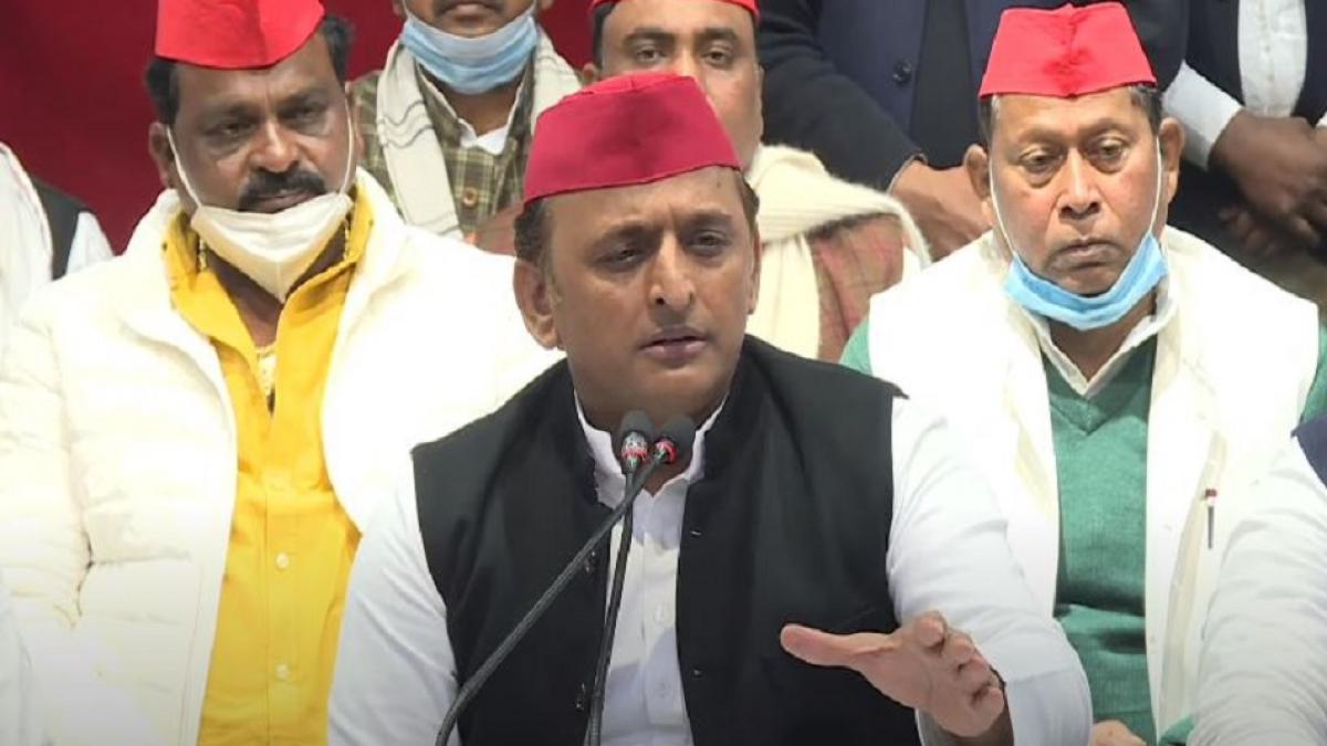 अखिलेश यादव