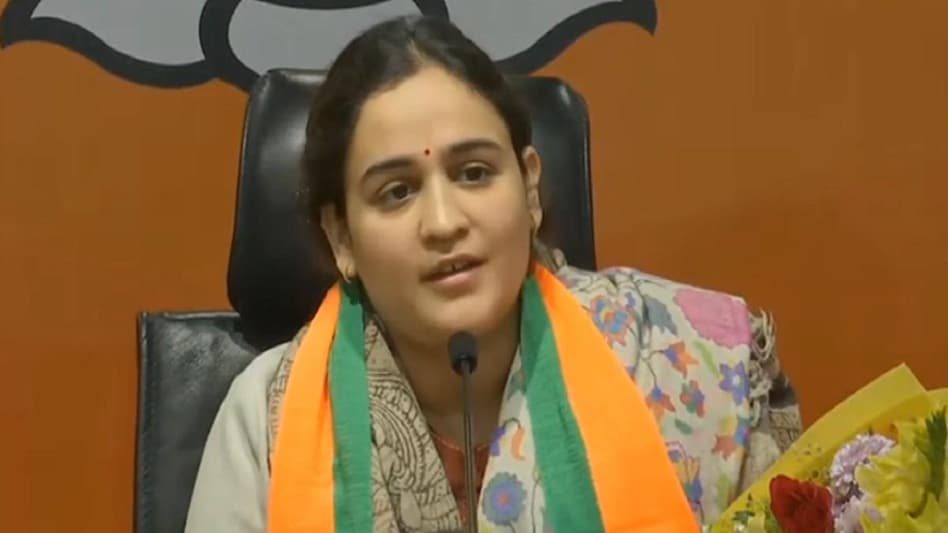 Aparna Yadav Joins BJP: &#39;राष्ट्रधर्म मेरे लिए सबसे ऊपर...&#39;, बीजेपी में  शामिल होकर बोलीं अपर्णा यादव - aparna yadav joins BJP praise pm narendra  modi up election akhilesh yadav samajwadi party NTC -