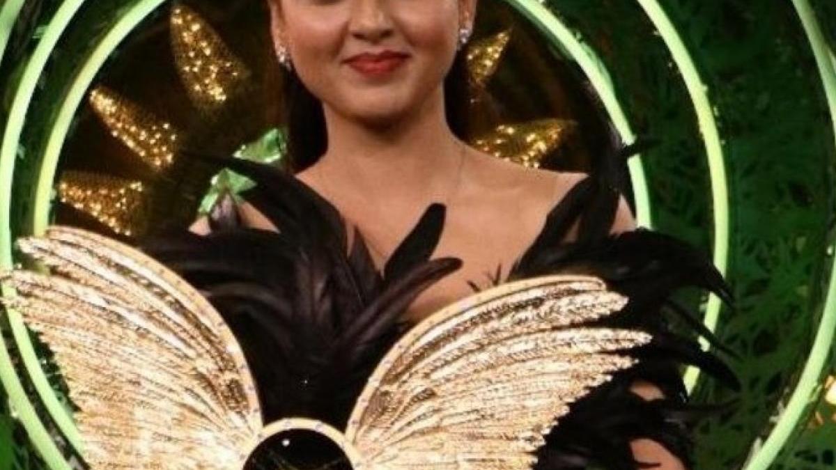 Bigg Boss 15 विनर तेजस्वी प्रकाश 