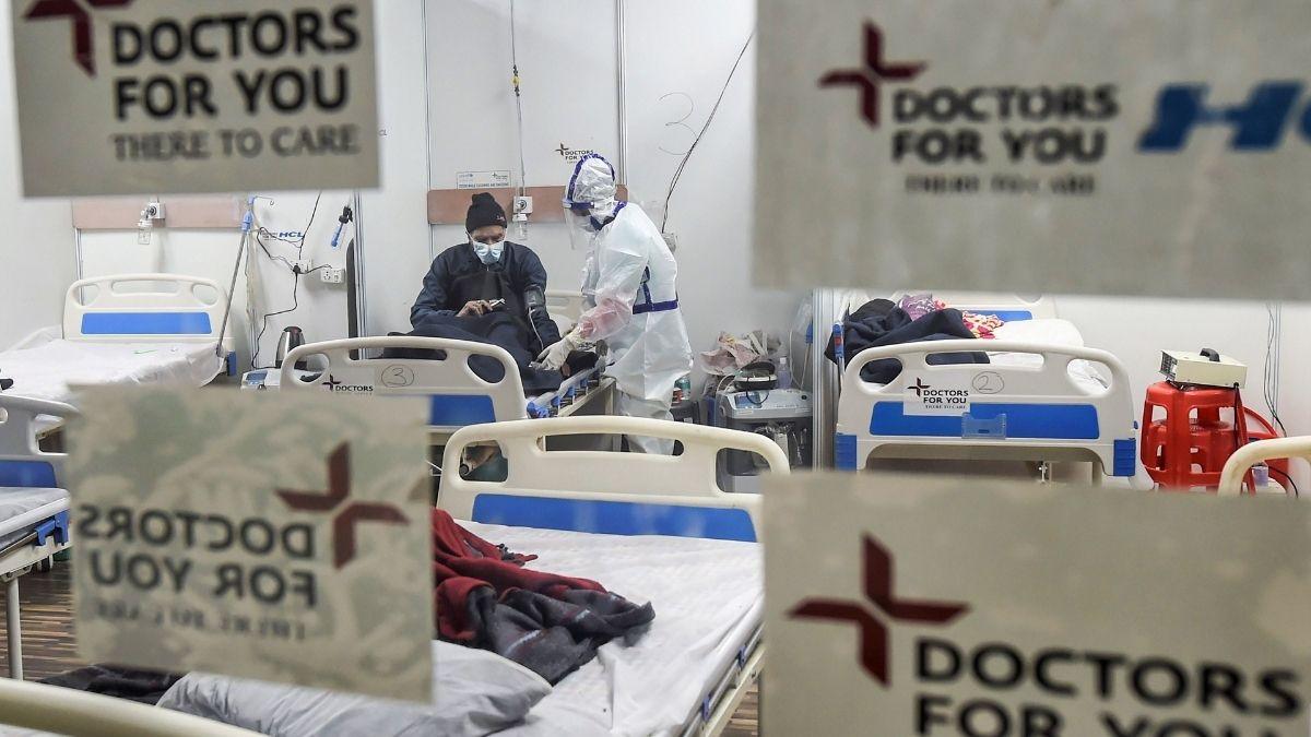 तीसरी लहर में मरीजों की संख्या तेजी से बढ़ रही है. (फाइल फोटो-PTI)