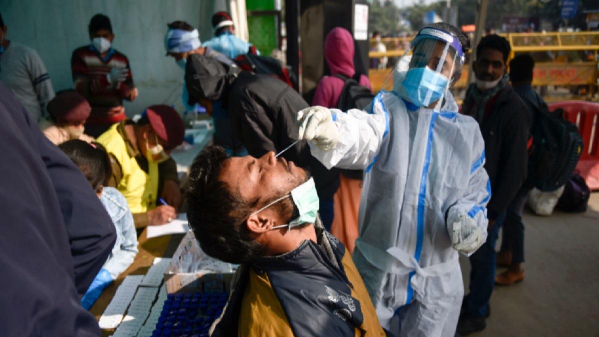 बिहार के बाद बंगाल ने बढ़ाई चिंता, कोलकाता के एक ही हॉस्पिटल में 70 डॉक्टर्स-नर्स कोरोना संक्रमित