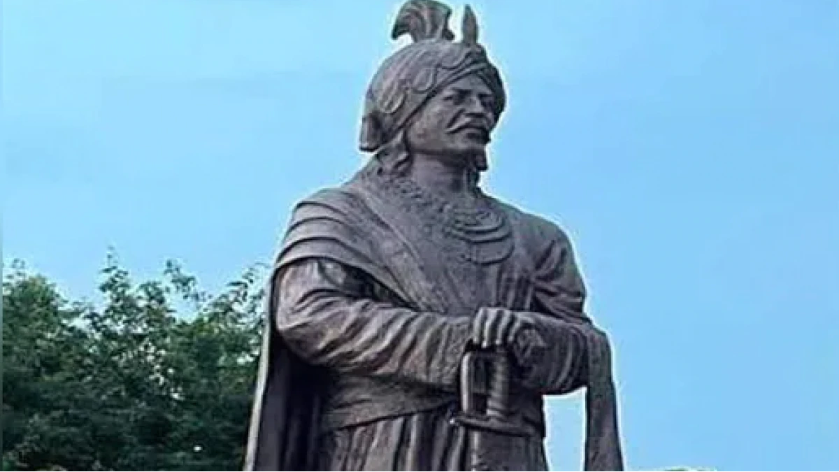 पिछले साल सितंबर में गौतम बुद्ध नगर के दादरी में सम्राट मिहिर भोज की प्रतिमा के अनावरण हुआ था.