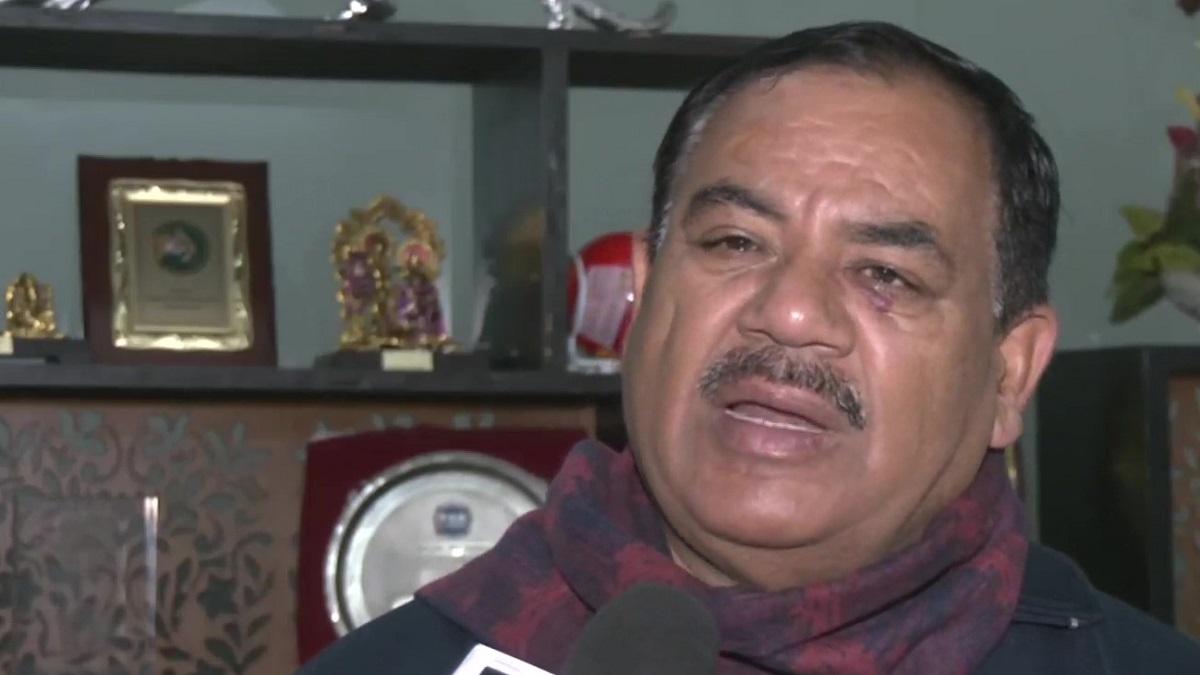 हरक सिंह रावत को बीजेपी से छह साल के लिए निकाला गया है