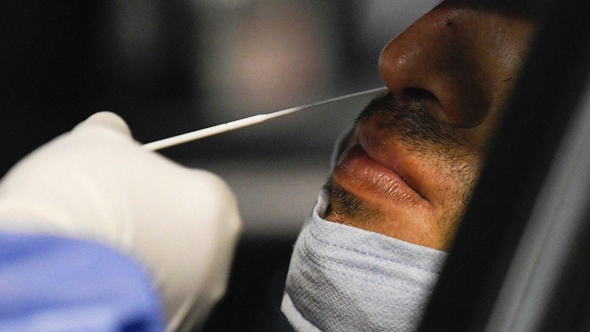 फ्लोरोना से गंभीर बीमारी का खतरा बढ़ सकता है. (फाइल फोटो-AP)