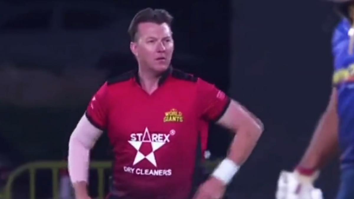 Brett Lee (Twitter)
