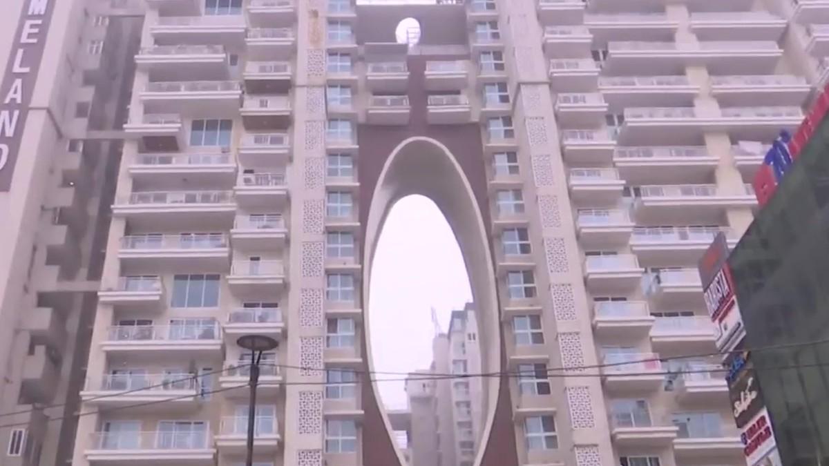 मोहाली में ईडी ने सीएम चन्नी के भतीजे के ठिकानों पर छापेमारी की.