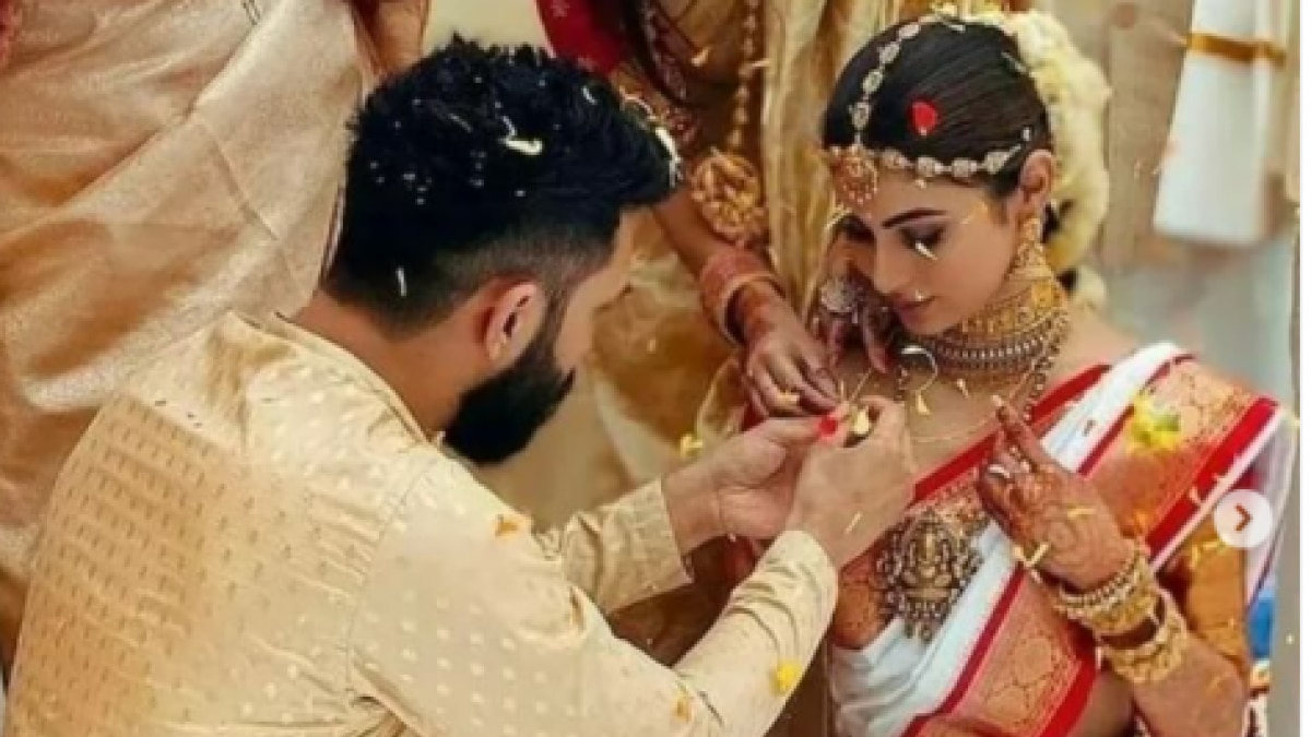 Mouni Roy Marriage photo