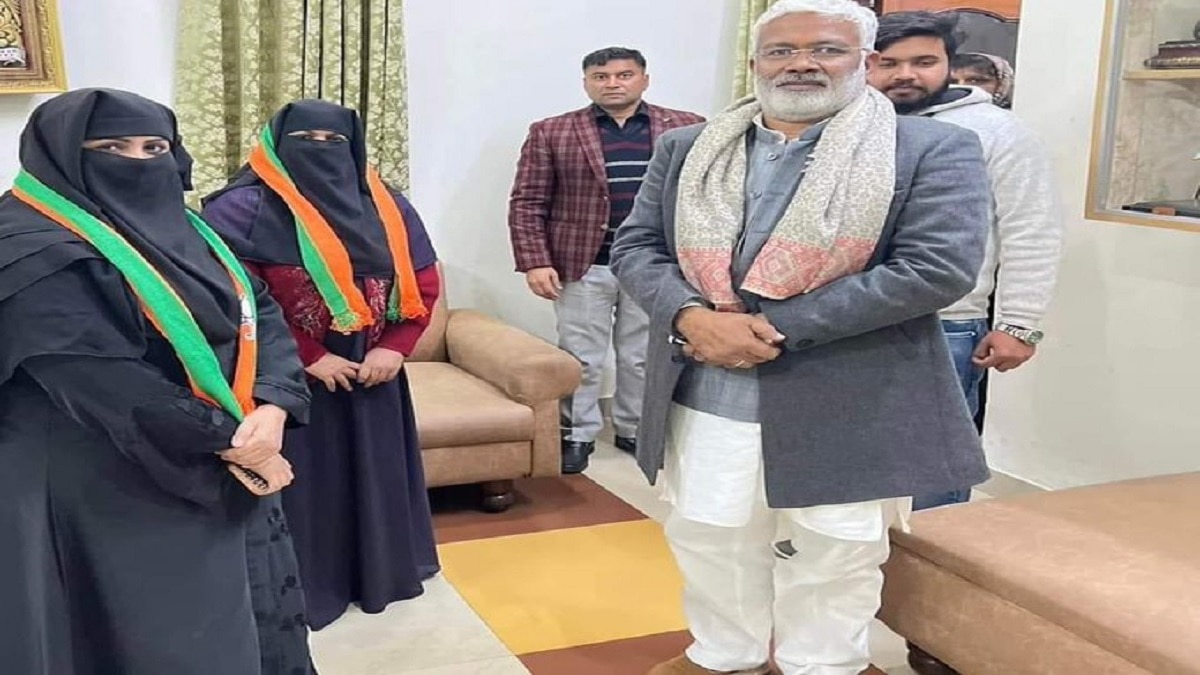 बीजेपी में शामिल हुईं निदा खान (फोटो क्रेडिट- बीजेपी प्रवक्ता ट्विटर हैंडल)