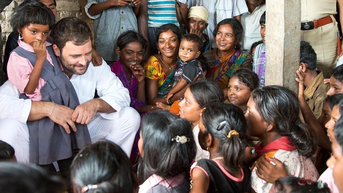 राहुल गांधी ने राष्ट्रीय बालिका दिवस पर ये फोटो शेयर की. 