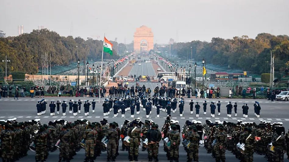 Happy Republic Day 2022: देशभक्ति के इन मैसेज से गणतंत्र दिवस को बनाएं खास,  दोस्तों और रिश्तेदारों को ऐसे करें विश - happy republic day 2022 wishes  images quotes photos messages ...