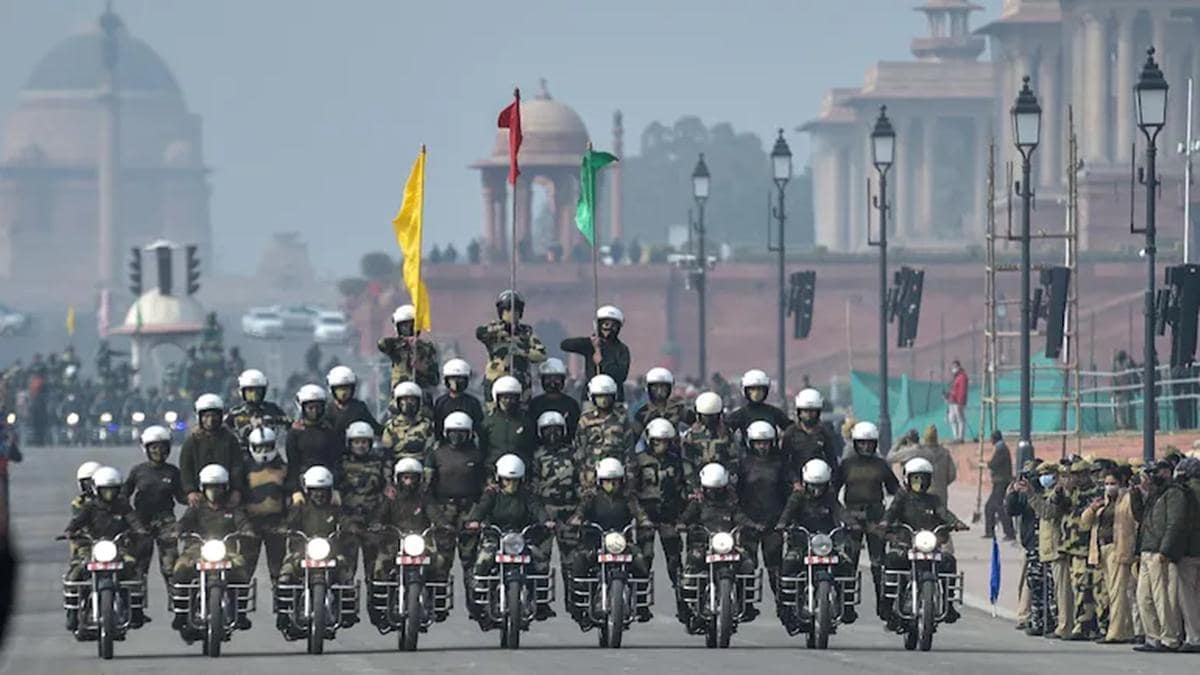 Republic Day 2022 History and Significance: इस वजह से 26 जनवरी को मनाया जाता है गणतंत्र दिवस, जानिए क्या है इतिहास और महत्व - Republic Day 2022 History Significance Why republic day