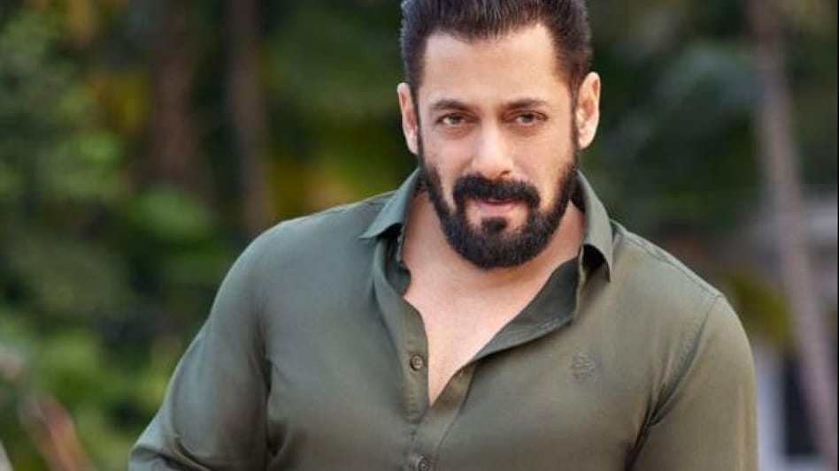 कोरोना की तीसरी लहर के बीच Tiger 3 की शूटिंग करेंगे Salman Khan, ऐसी है तैयारी - Salman Khan instructs Tiger 3 crew strict norms sets amid rise Covid 19 cases tmov - AajTak