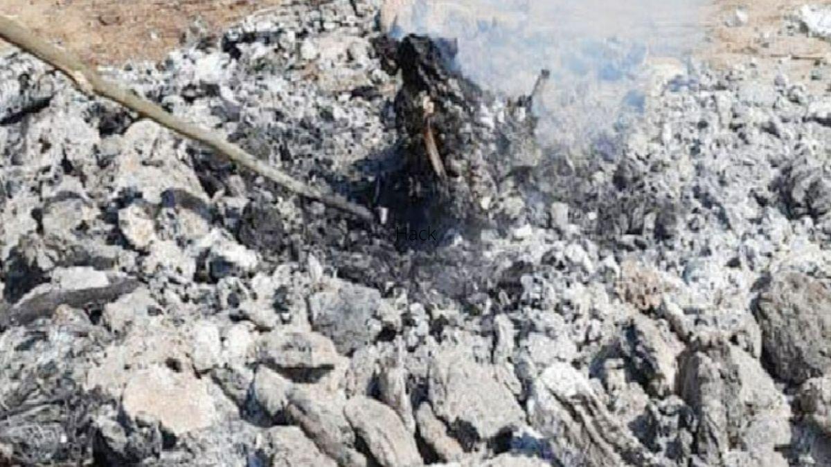 बिहारः चिता से धुंआ उठता देख लोगों ने किया हंगामा, संगीनों के साए में हुआ अंतिम संस्कार