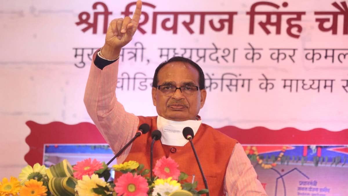 MP Government: छात्रों को फ्री किताबें देंगे 'मामा', लड़कियों को साइकिल और 25 हजार तक स्कॉलरशिप का वादा - MP CM Shivraj Singh Chouhan says Students to get free books daughters get