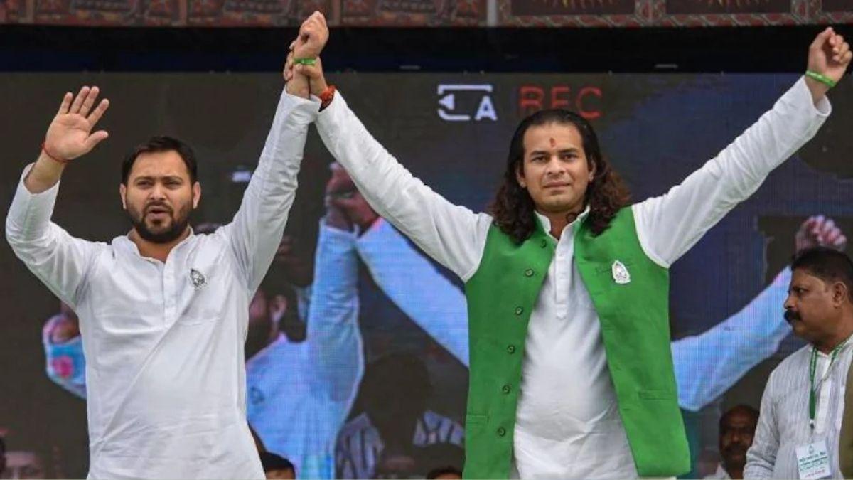 तेजस्वी यादव और तेज प्रताप यादव (फाइल फोटो)