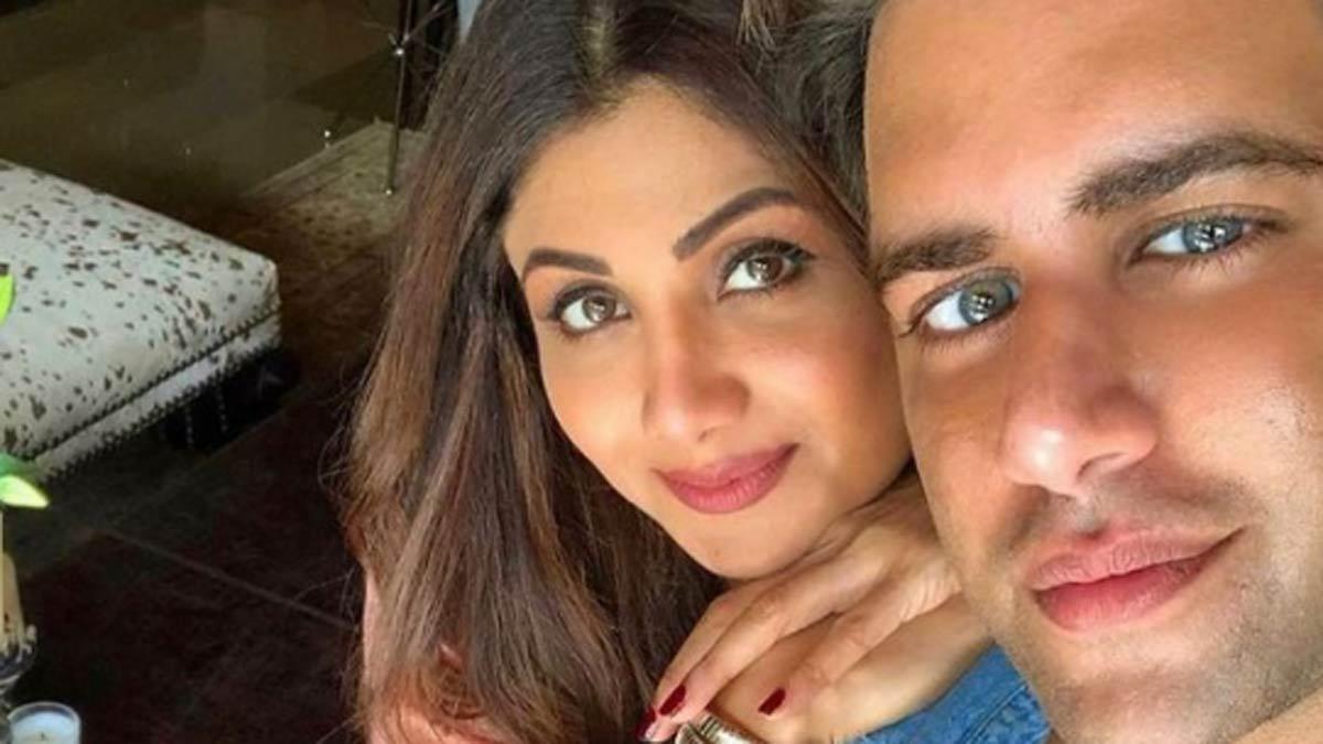 राजीव अदातिया निकले शिरडी साईंबाबा, शिल्पा शेट्टी संग शेयर की फोटो