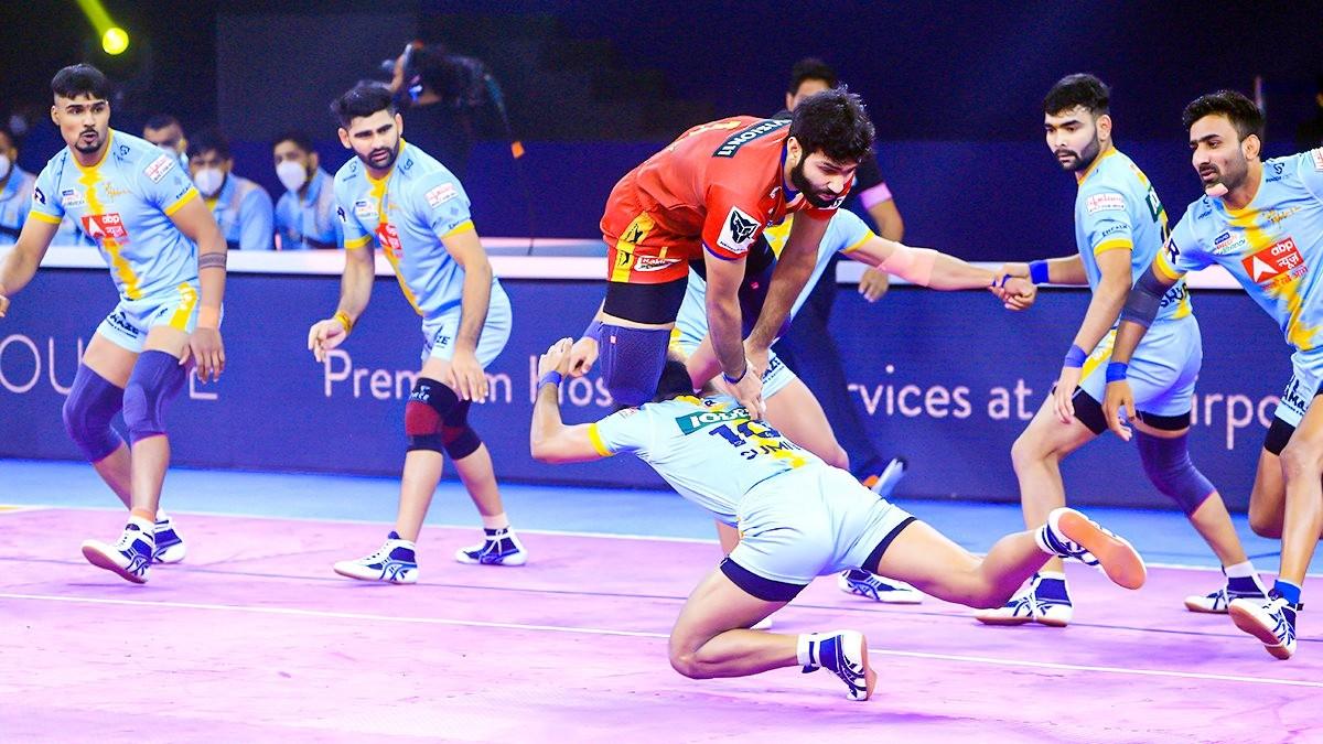 UP Yoddha vs Dabang Delhi (Twitter/PKL)