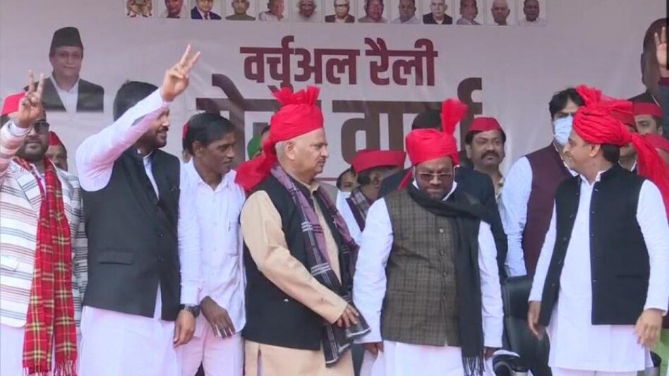 UP चुनाव: स्वामी प्रसाद मौर्य हुए अखिलेश की 'साइकिल' पर सवार, सपा में शामिल होने वाले सभी नेताओं की देखिए लिस्ट - swami prasad maurya dharm singh saini samajwadi party ...