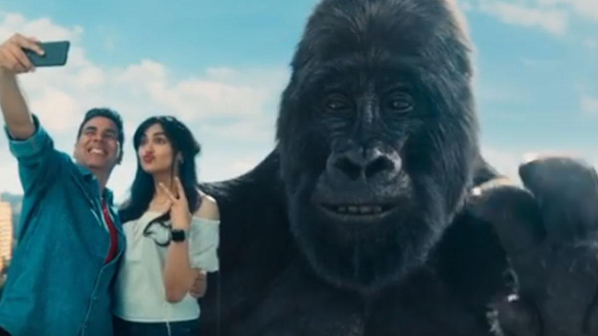 अक्षय कुमार, अदा शर्मा