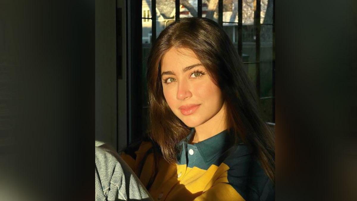 अद‍ित‍ि भाट‍िया 