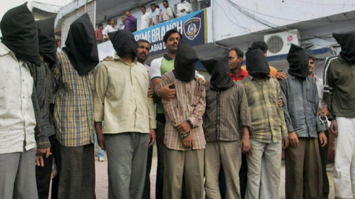 अहमदाबाद सीरियल बम ब्लास्ट मामले में 38 दोषियों को मौत की सजा सुनाई गई है