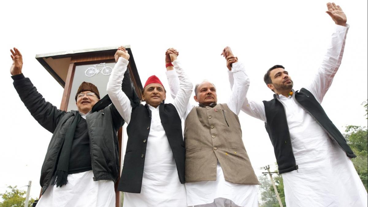 बुलंदशहर में अखिलेश यादव और जयंत चौधरी का रोड शो