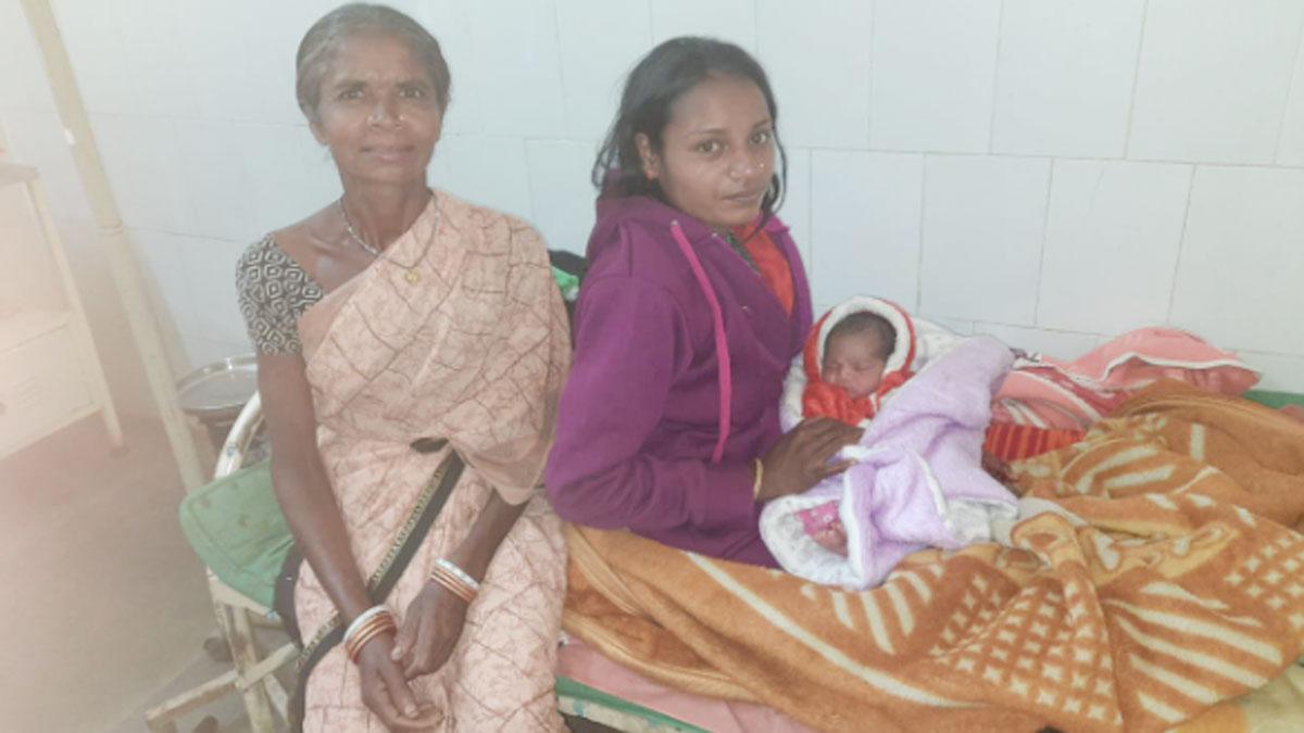 बीच में ही रोकनी पड़ी शादी की रश्म, फेरे से पहले दुल्हन ने दिया बच्चे को जन्म, जानें पूरा मामला