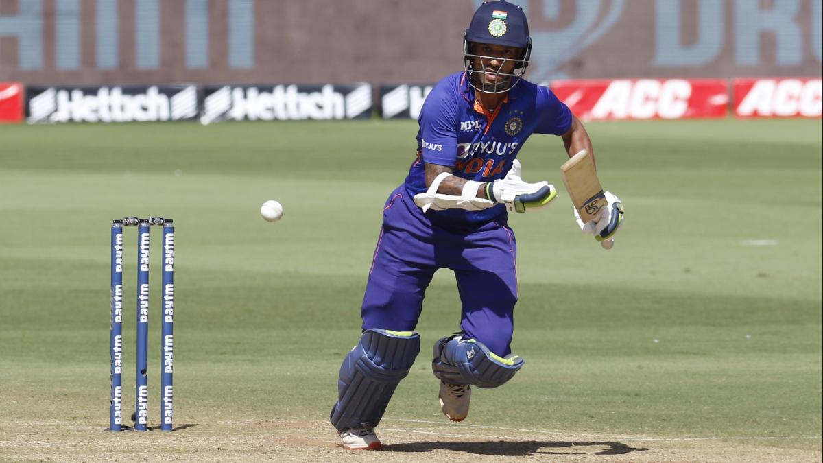 Shikhar Dhawan, Ind Vs Wi 3rd ODI:14 डॉट के बाद धवन ने छक्का मार खोला था खाता, वापसी में नहीं कर पाए कमाल