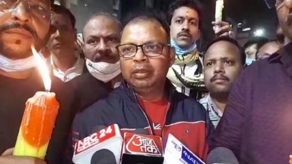 मृतक छात्र के पिता