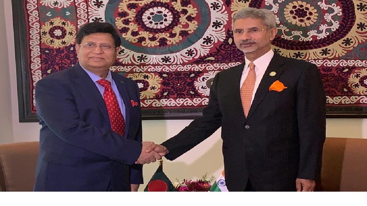 विदेश मंत्री एस जयशंकर के साथ बांग्लादेश के विदेश मंत्री डॉ. अब्दुल मोमेन (Photo-ANI)