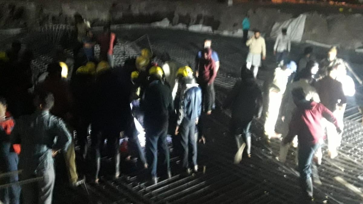 महाराष्ट्र के पुणे में बड़ा हादसा, निर्माणाधीन बिल्डिंग में मजदूरों पर गिरा लोहे का स्लैब, 5 की मौत