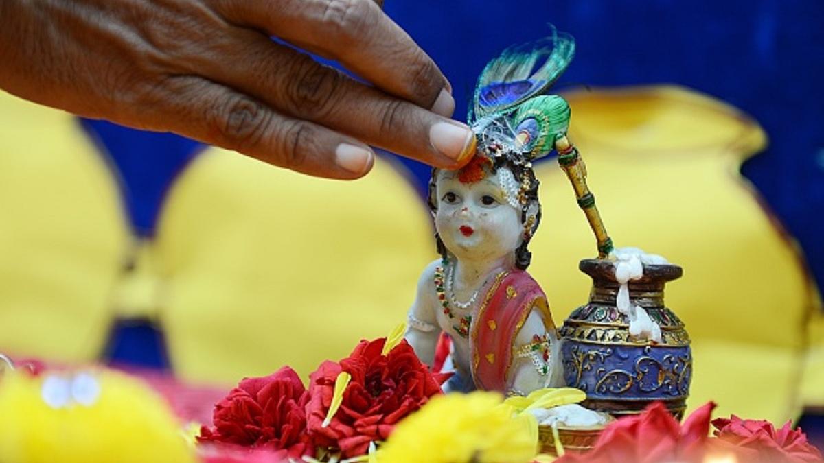 Falgun Month 2022: हिंदू पंचांग का आखिरी फाल्गुन माह 17 फरवरी से शुरू, इस महीने आएंगे ये व्रत-त्योहार की लिस्ट