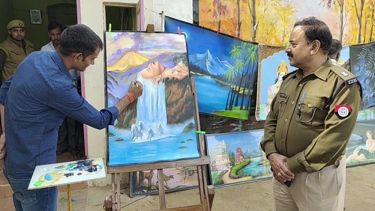 शानदार पेंटिंग्स बनाता है जेल में बंद अंकुर