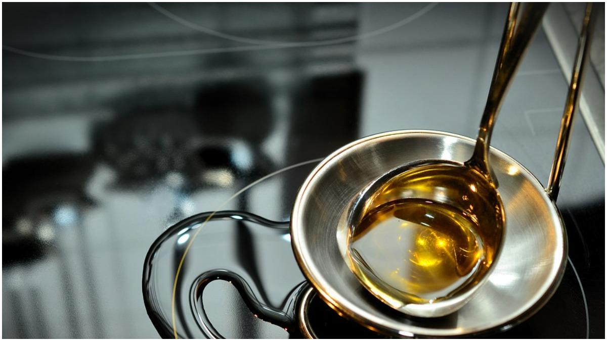 कोलेस्ट्रॉल के मरीजों को भूलकर भी नहीं करना चाहिए इस तेल का सेवन, जा सकती हैं आपकी जान (Photo Credit: Pixabay)