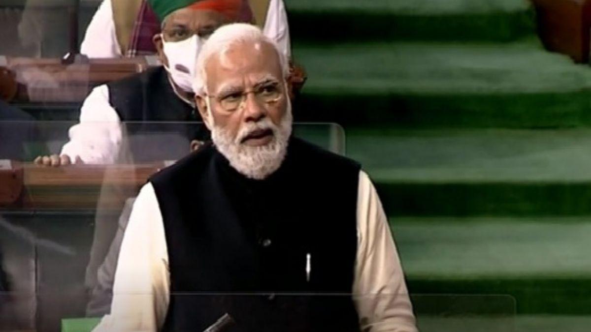 लोकसभा में चर्चा के दौरान पीएम नरेंद्र मोदी