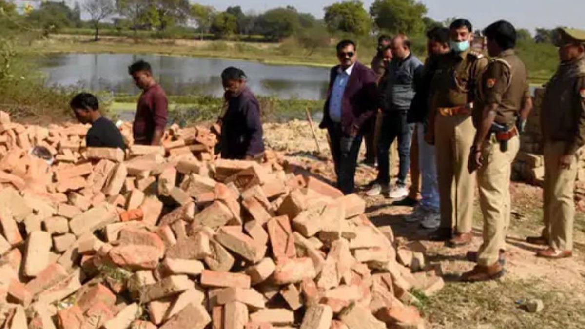 दलित लड़की की कॉल डिटेल से नया खुलासा जांच में जुटी पुलिस 