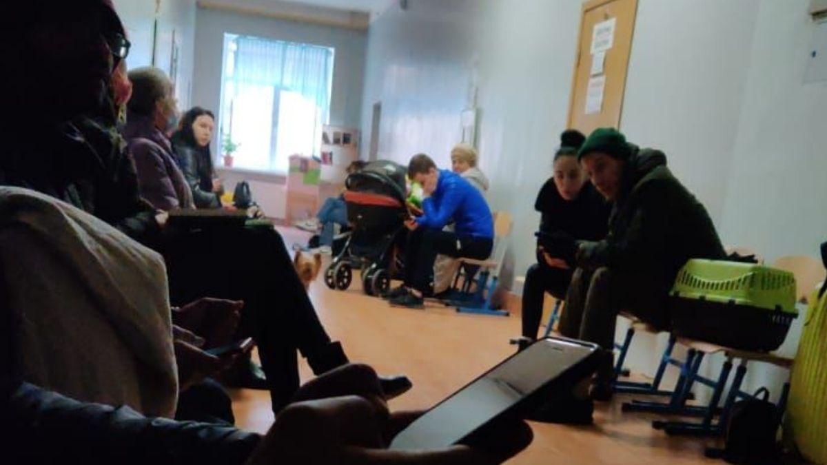 बंकर में शरण लिए भारतीय छात्र