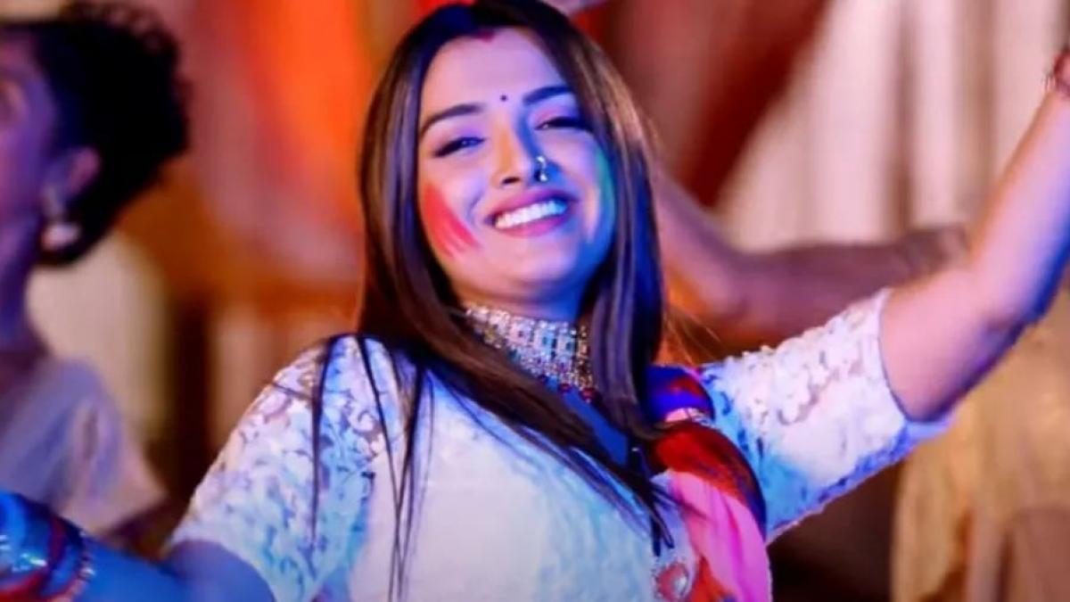 आम्रपाली दुबे 