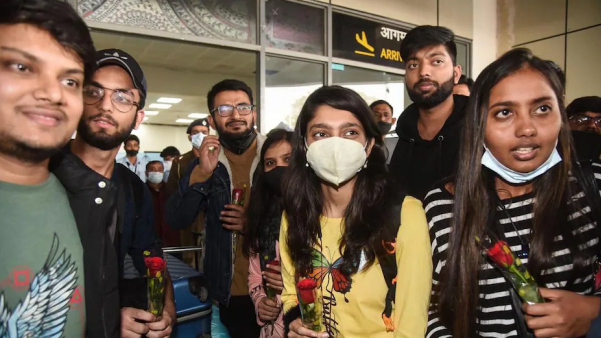 एयरफोर्स के बाद यूक्रेन में फंसे भारतीय छात्रों के लिए रेलवे बनने जा रहा वरदान